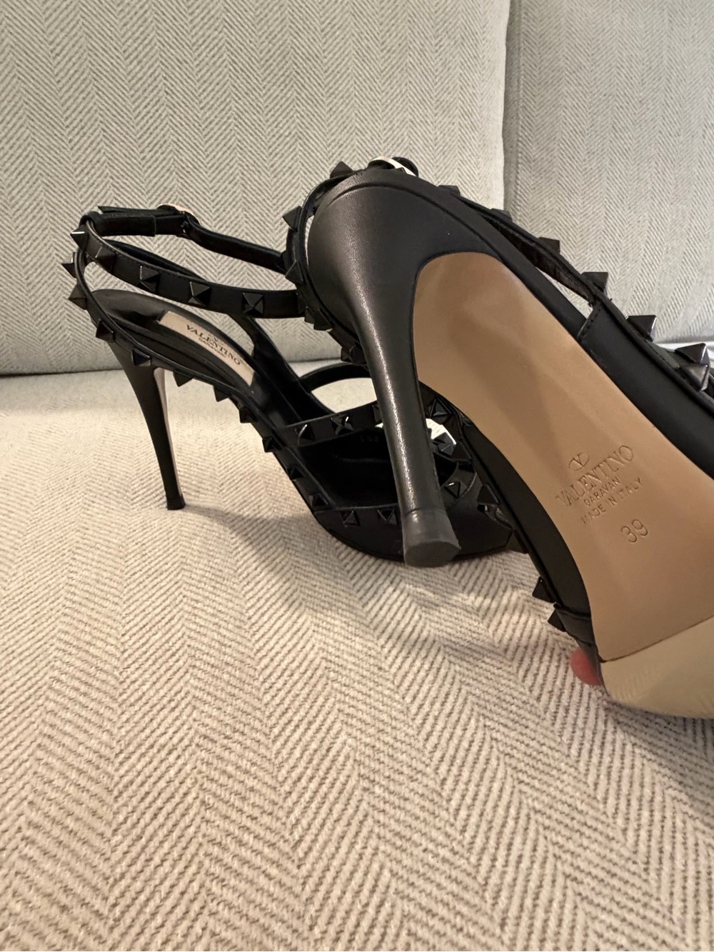 Valentino Black Nero Rockstud Cage T-Strap Pointed Pumps 39 - Picture 3 of 13